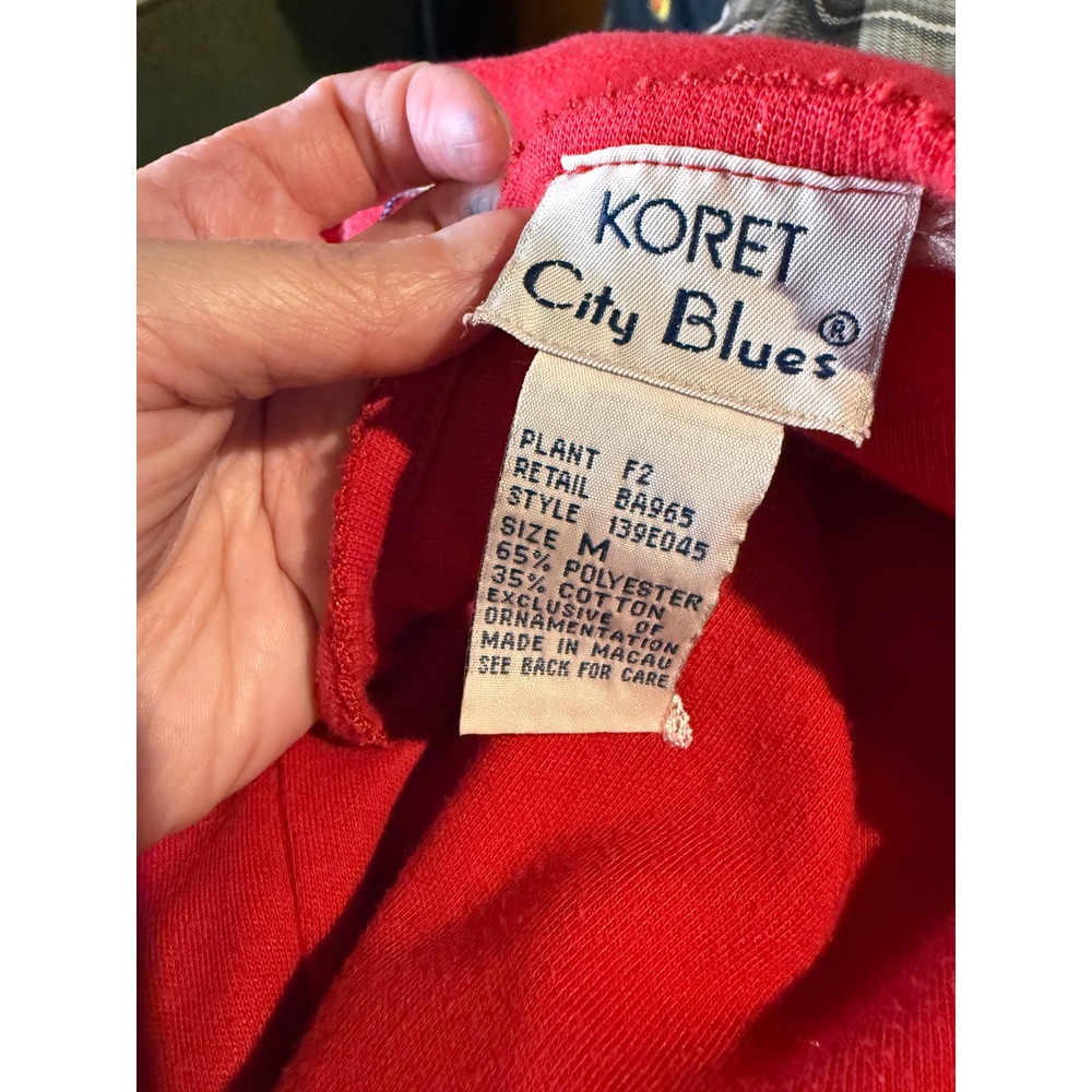 Koret City Blues Top Women Medium Red Good Embroidered Layered Floral Casual - Picture 4 of 9